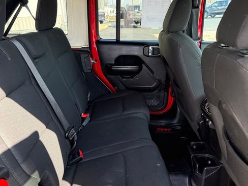 Used 2018 Jeep Wrangler Unlimited Sport AWD/4WD image 43