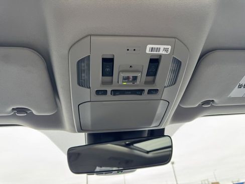 Used 2022 Toyota Highlander Platinum image 30