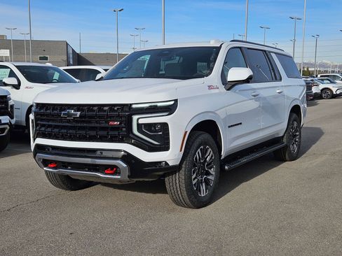 New 2026 Chevrolet Suburban Z71 w/ Z71 Off-Road Package image 9
