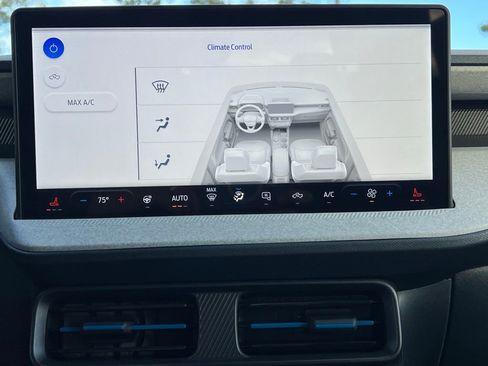 New 2026 Ford Maverick XLT w/ Equipment Group 301A image 30