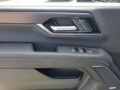 New 2026 GMC Yukon XL Denali w/ Sun & Power Step Package AWD/4WD image 17