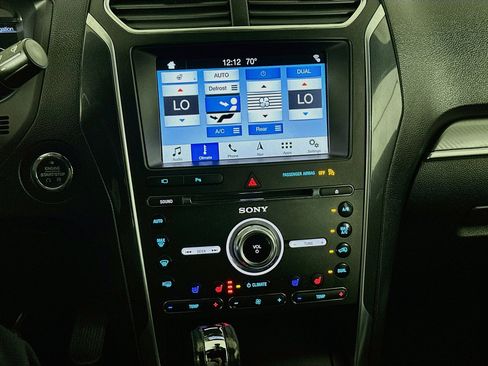 Used 2018 Ford Explorer Sport w/ Equipment Group 401A AWD/4WD image 24