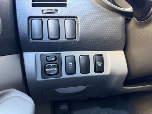 Used 2010 Toyota Tacoma 2WD Access Cab image 31