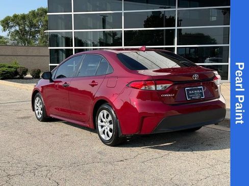 Used 2025 Toyota Corolla LE FWD image 5