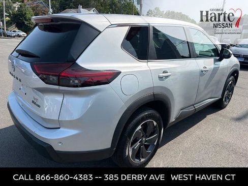 Certified 2024 Nissan Rogue SV AWD/4WD image 8