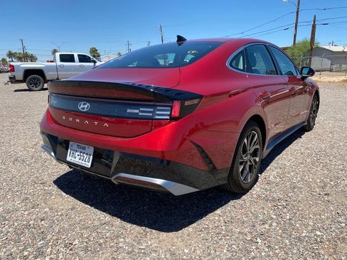Used 2024 Hyundai Sonata SEL FWD image 4
