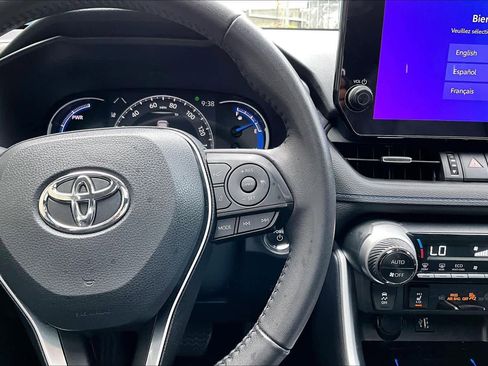 Used 2024 Toyota RAV4 XSE AWD/4WD image 25