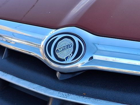 Used 2005 Chrysler Crossfire Limited image 30