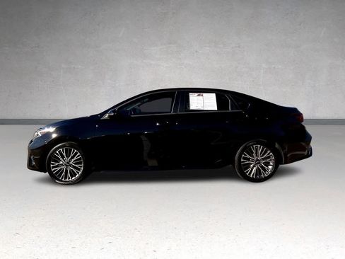 Certified 2024 Kia Forte GT-Line w/ GT-Line Premium Package image 3