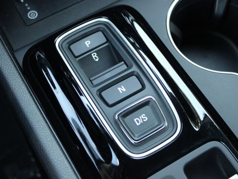 Certified 2025 Honda Pilot Elite image 22