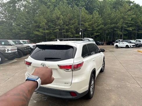 Used 2015 Toyota Highlander XLE FWD image 15