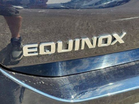 Used 2020 Chevrolet Equinox LT w/ Driver Convenience Package AWD/4WD image 6