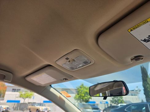 Used 2014 Toyota Corolla LE w/ Protection Package FWD image 17