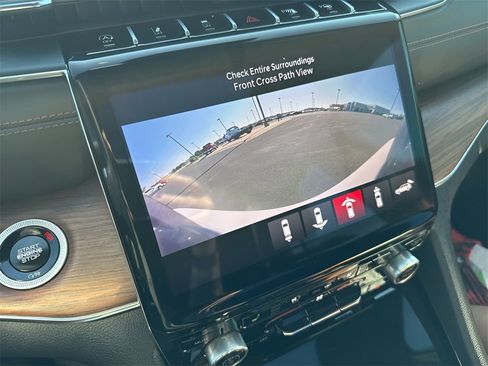 Used 2024 Jeep Grand Cherokee L Summit w/ High Altitude Package image 27