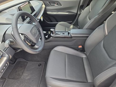 New 2027 Toyota Prius XLE FWD image 12