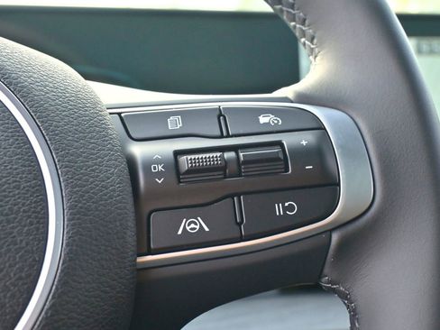 Used 2024 Kia Sportage X-Line image 32