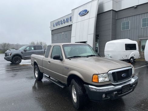 Used 2004 Ford Ranger XLT image 2