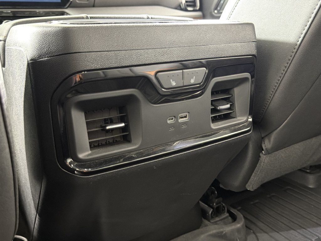 Used 2024 GMC Sierra 2500 AT4 w/ AT4 Premium Plus Package AWD/4WD image 37
