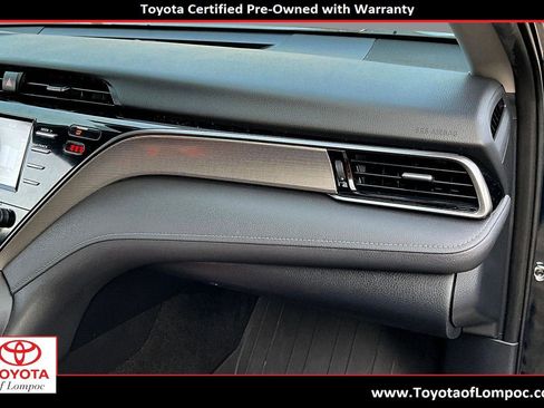 Used 2020 Toyota Camry SE image 26