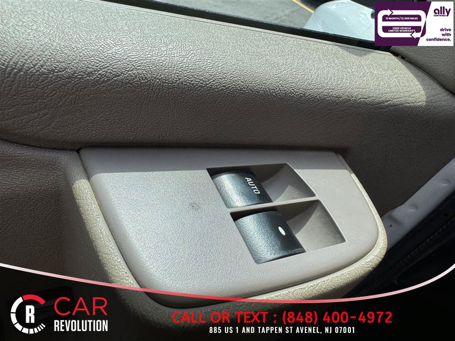 Used 2021 Chevrolet Express 2500 w/ Driver Convenience Package RWD image 29