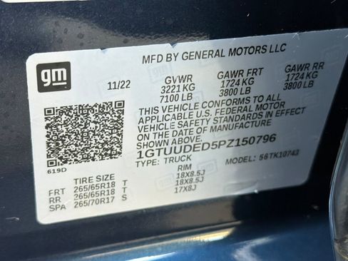 Used 2023 GMC Sierra 1500 SLT w/ SLT Convenience Package image 25