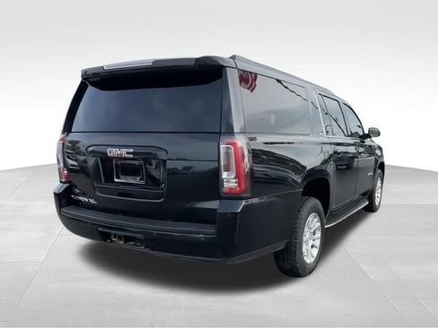 Used 2019 GMC Yukon XL SLT AWD/4WD image 7