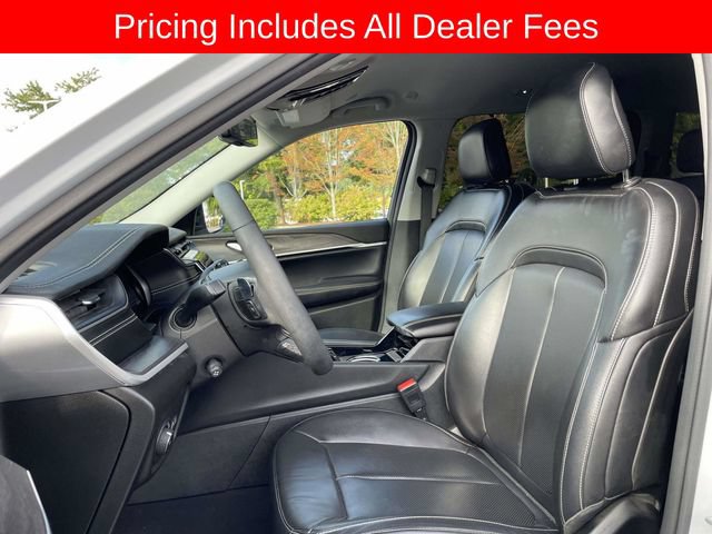 Used 2023 Jeep Grand Cherokee L Limited w/ Luxury Tech Group II AWD/4WD image 23