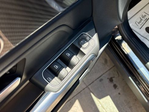 Used 2022 Mercedes-Benz GLB 35 AMG 4MATIC image 22
