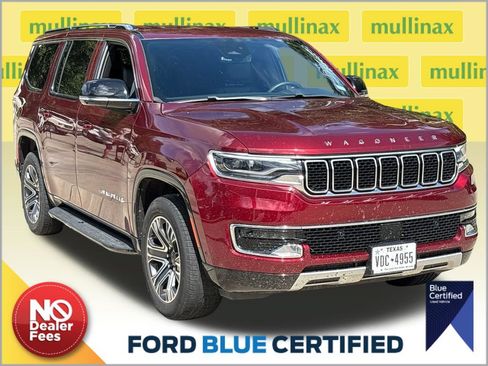 Used 2024 Jeep Wagoneer Series II w/ Flexible Seating Group RWD image 1