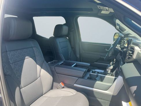 Certified 2025 Toyota Tundra Limited AWD/4WD image 16