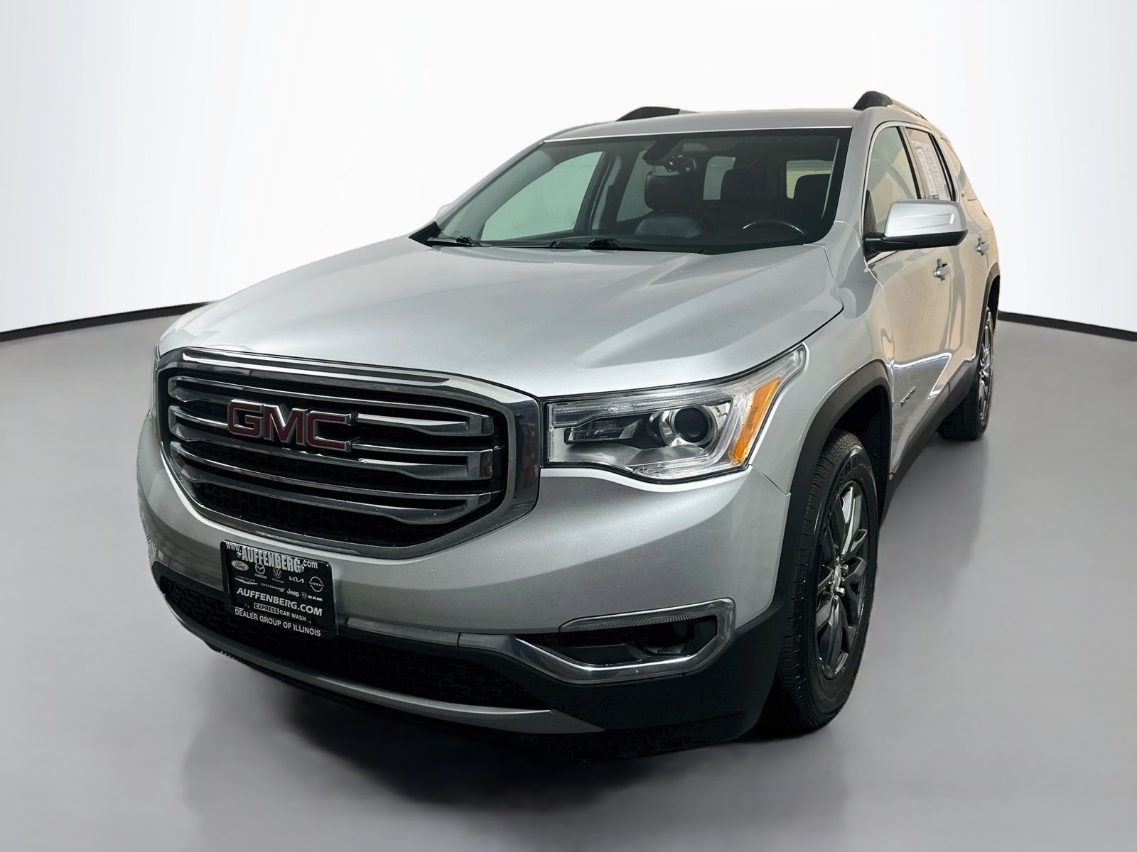 Used 2018 GMC Acadia SLT FWD image 3