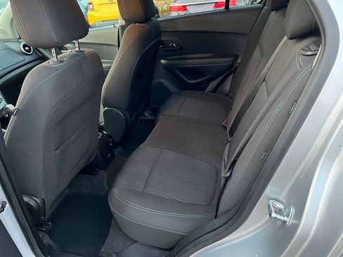 Used 2015 Chevrolet Trax LT FWD image 18