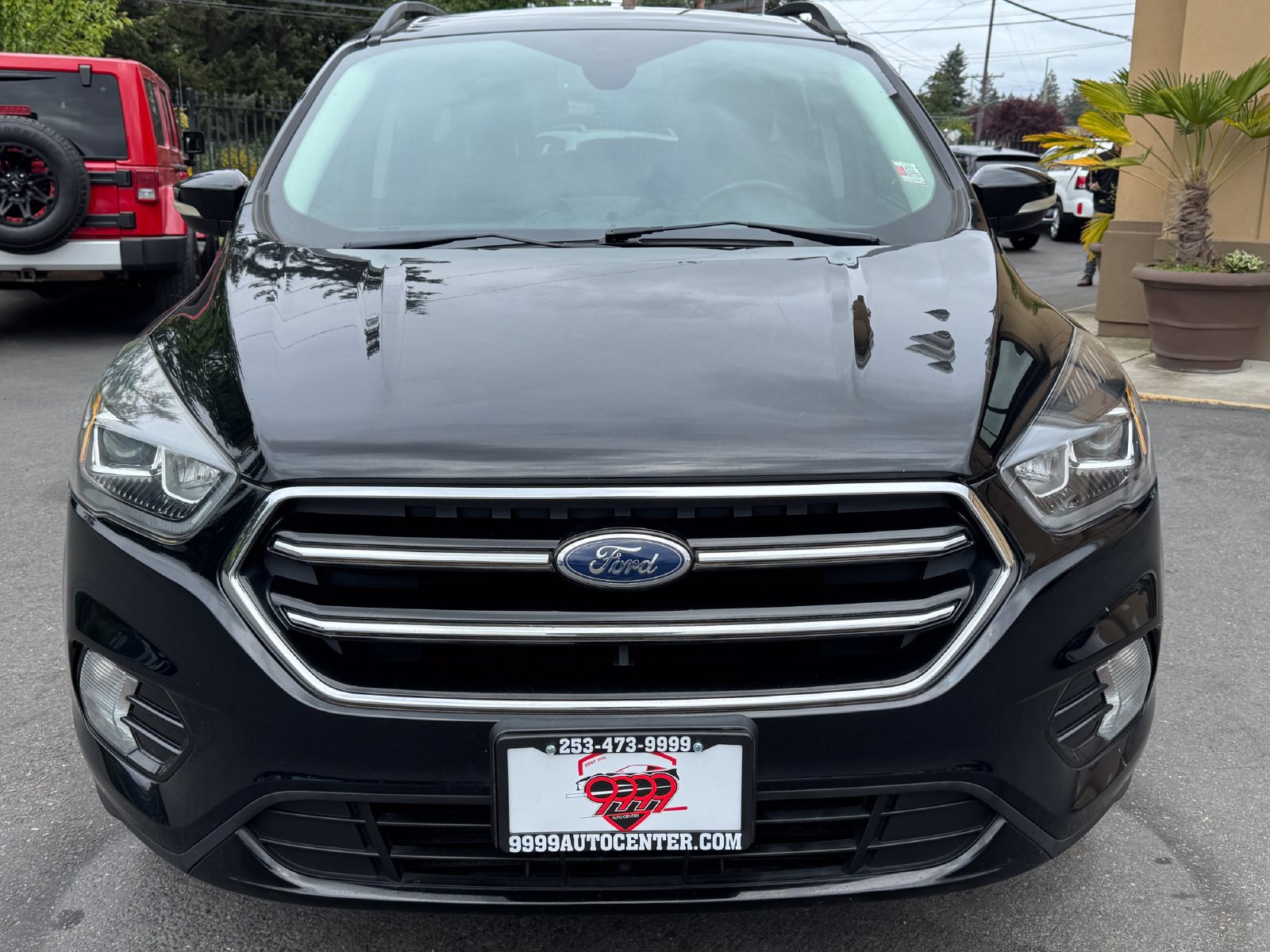 Used 2017 Ford Escape Titanium AWD/4WD image 2