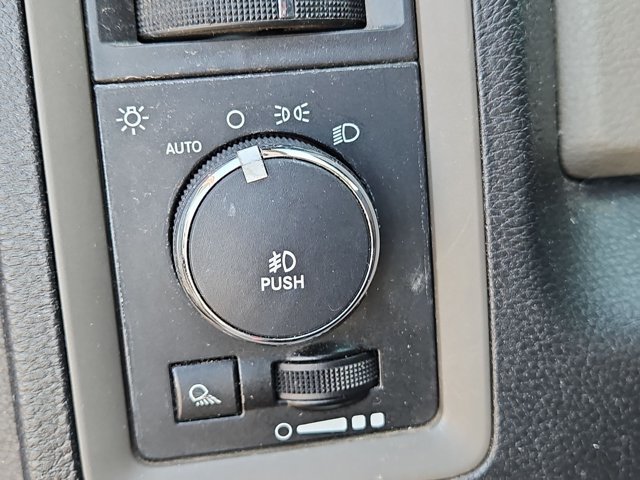 Used 2012 RAM 1500 Express RWD image 11