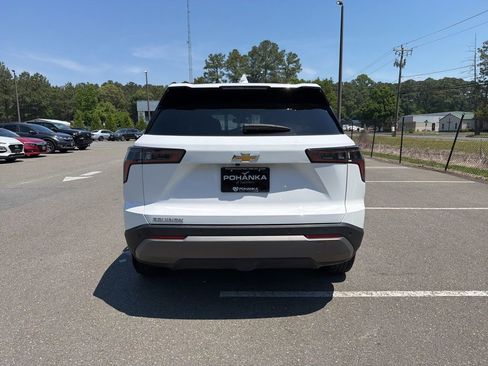 Used 2025 Chevrolet Equinox LT FWD image 10