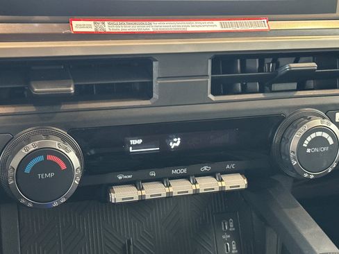 Certified 2025 Toyota Tacoma SR5 image 20