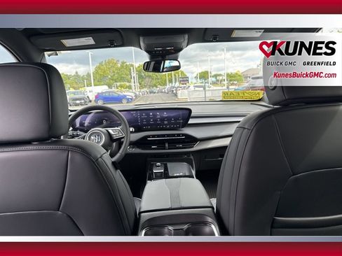 New 2026 Buick Enclave Sport Touring w/ LPO, Floor Liner Package AWD/4WD image 39