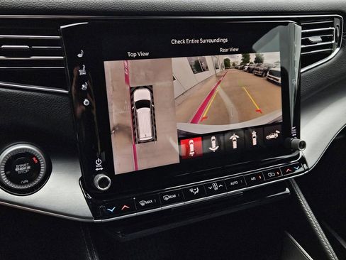 New 2026 Jeep Grand Wagoneer 4WD image 38