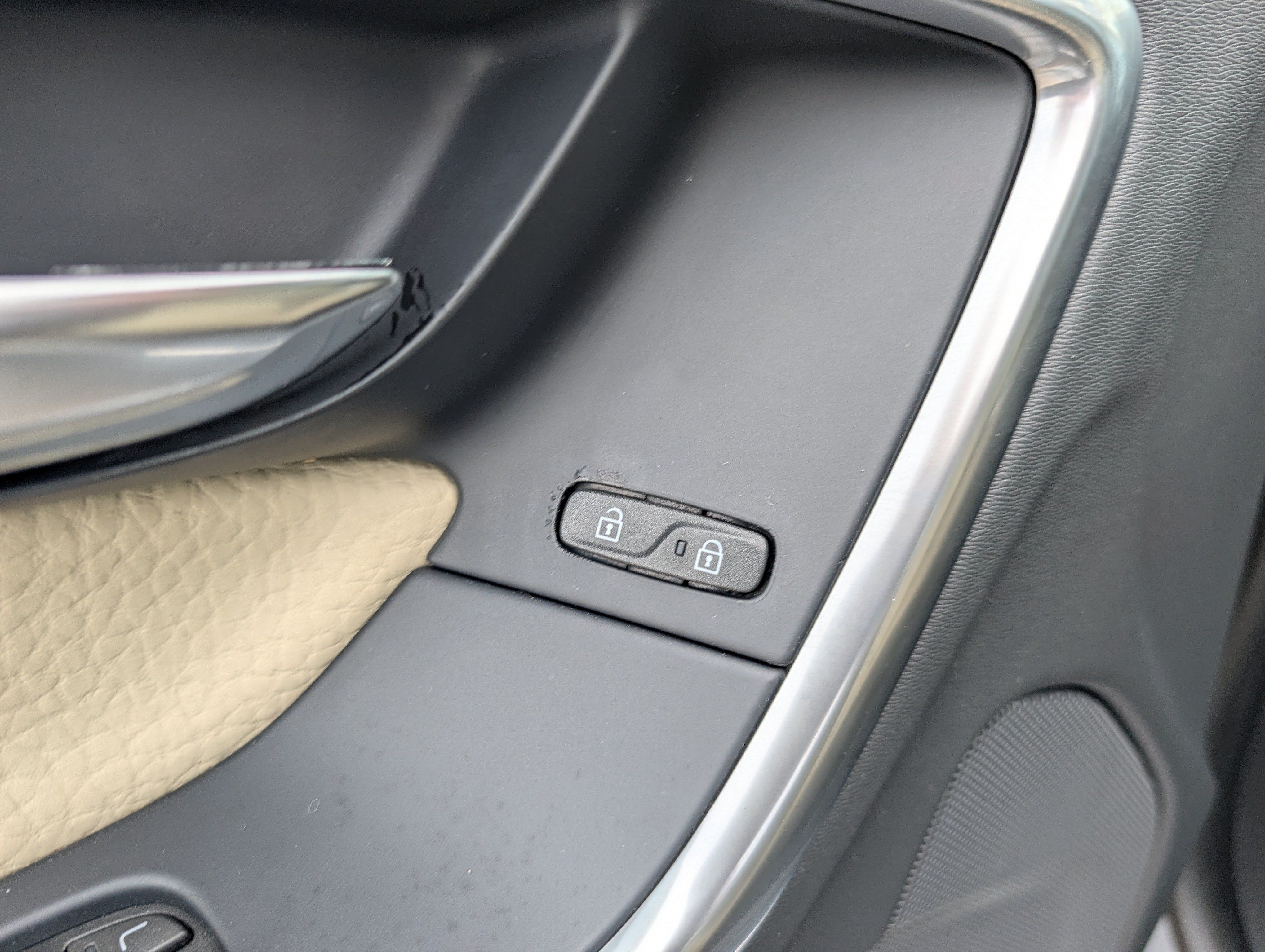 Used 2012 Volvo S60 T5 w/ Climate Pkg FWD image 23