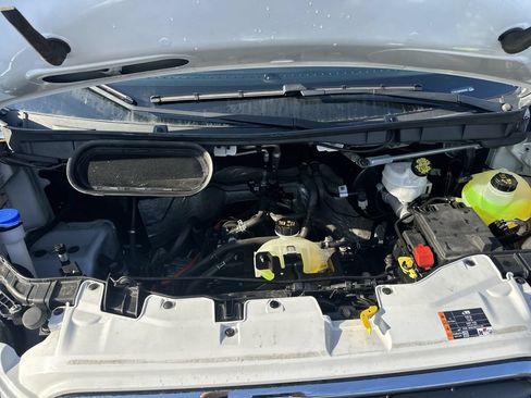 Used 2023 Ford E-Transit Low Roof RWD image 17
