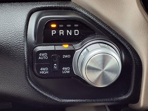 Used 2019 RAM 1500 Laramie image 16