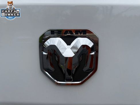 Used 2025 RAM ProMaster 2500 w/ Convenience Group FWD image 17