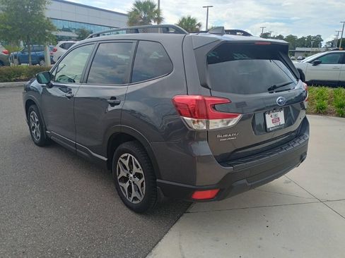 Used 2023 Subaru Forester Premium AWD/4WD image 7