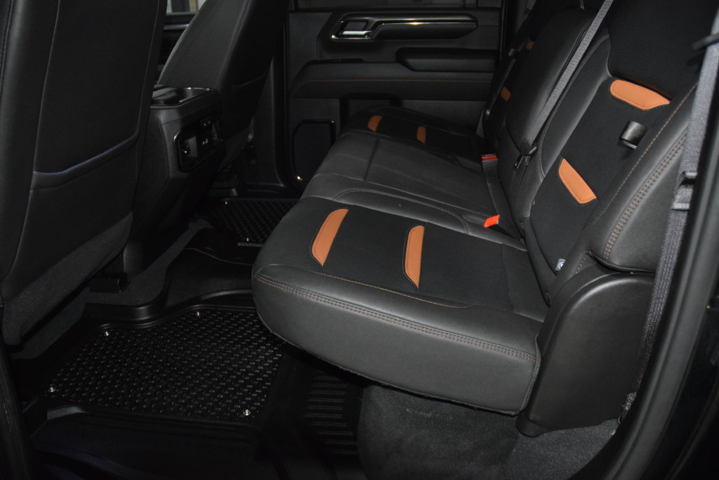 Used 2024 GMC Sierra 2500 AT4 w/ AT4 Premium Plus Package AWD/4WD image 48