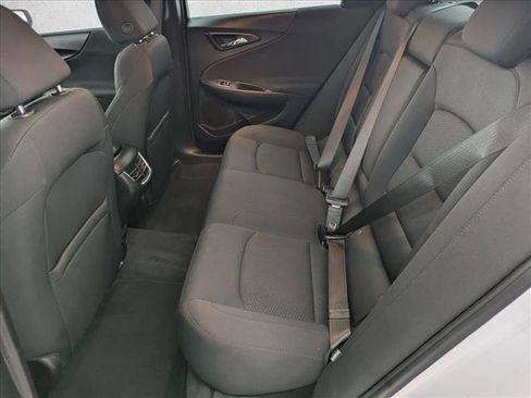 Used 2022 Chevrolet Malibu LT w/ Sport Edition image 17