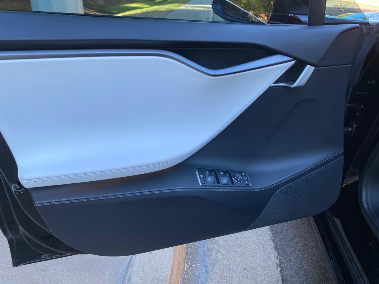 Used 2021 Tesla Model S Performance AWD/4WD image 27