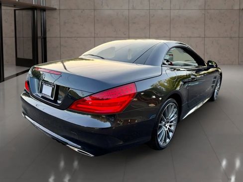 Used 2020 Mercedes-Benz SL 550 w/ Driver Assistance Package image 22
