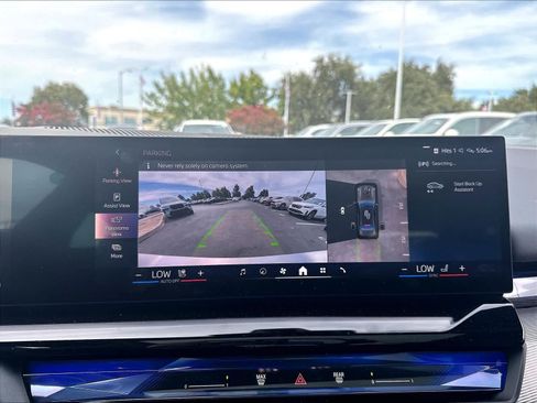 Used 2025 BMW i5 xDrive40 w/ Executive Package AWD/4WD image 16