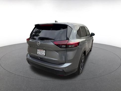 Used 2025 Nissan Rogue SV FWD image 14