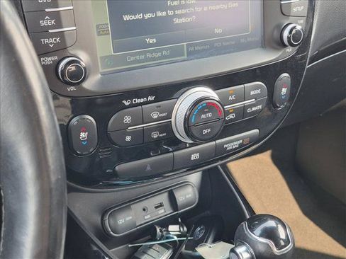 Used 2015 Kia Soul ! w/ Sun & Sound Package FWD image 16